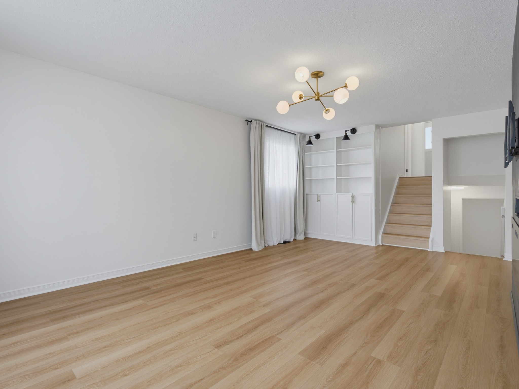 007-132-Sunridge-Crescent