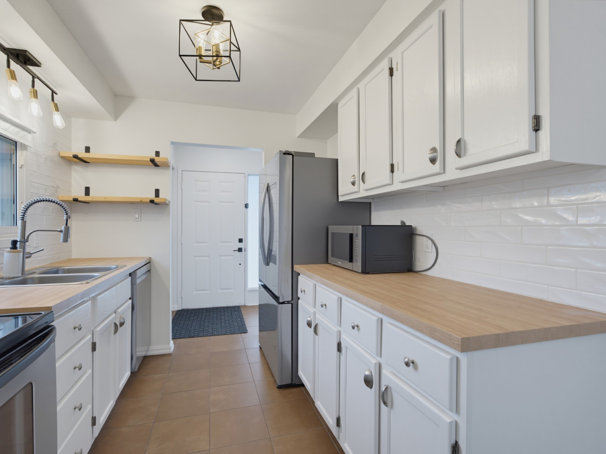 012-132-Sunridge-Crescent