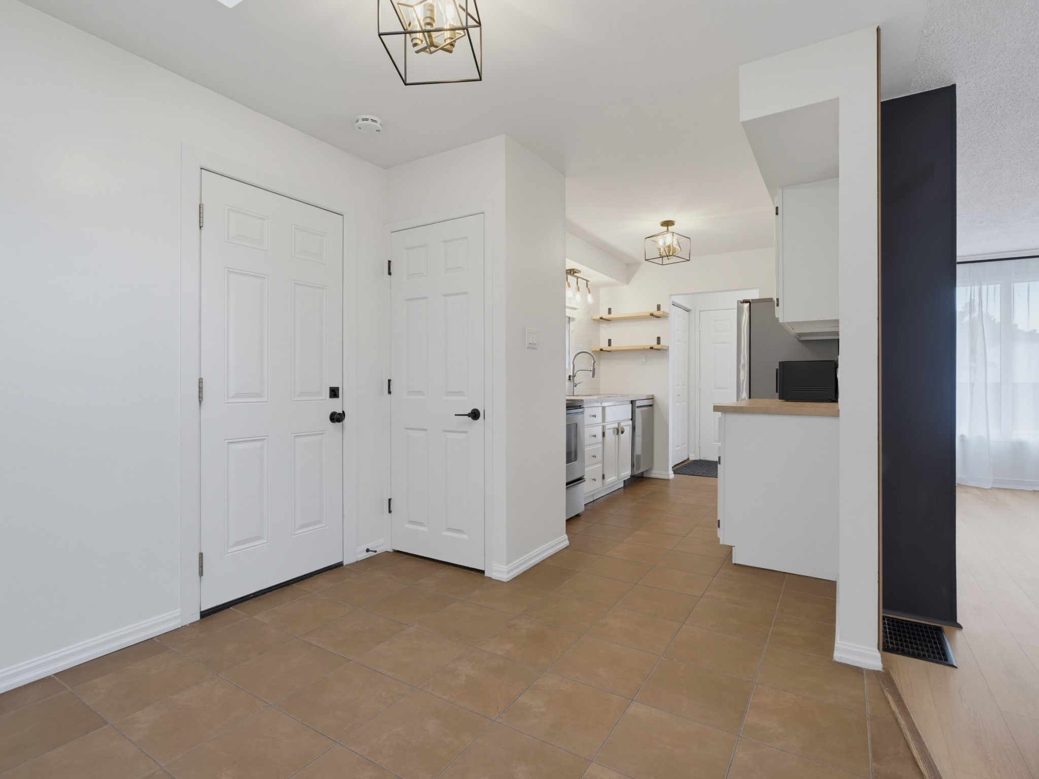 015-132-Sunridge-Crescent