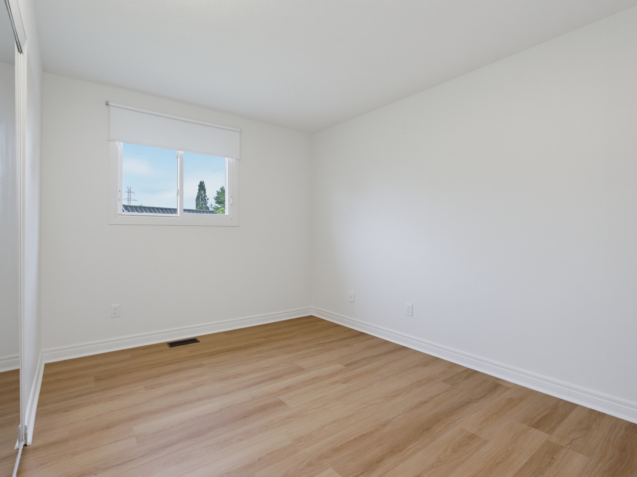 018-132-Sunridge-Crescent