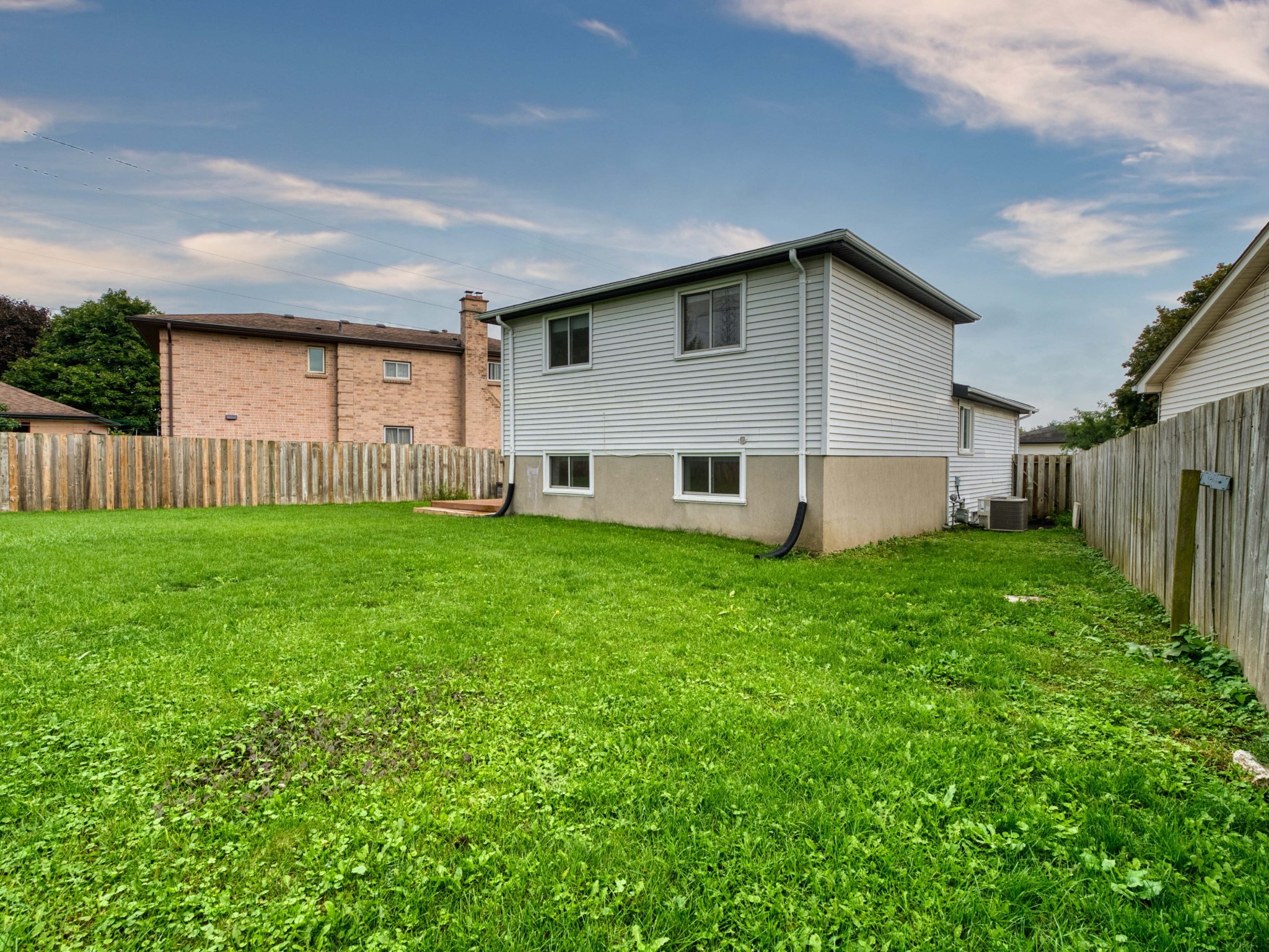 034-132-Sunridge-Crescent