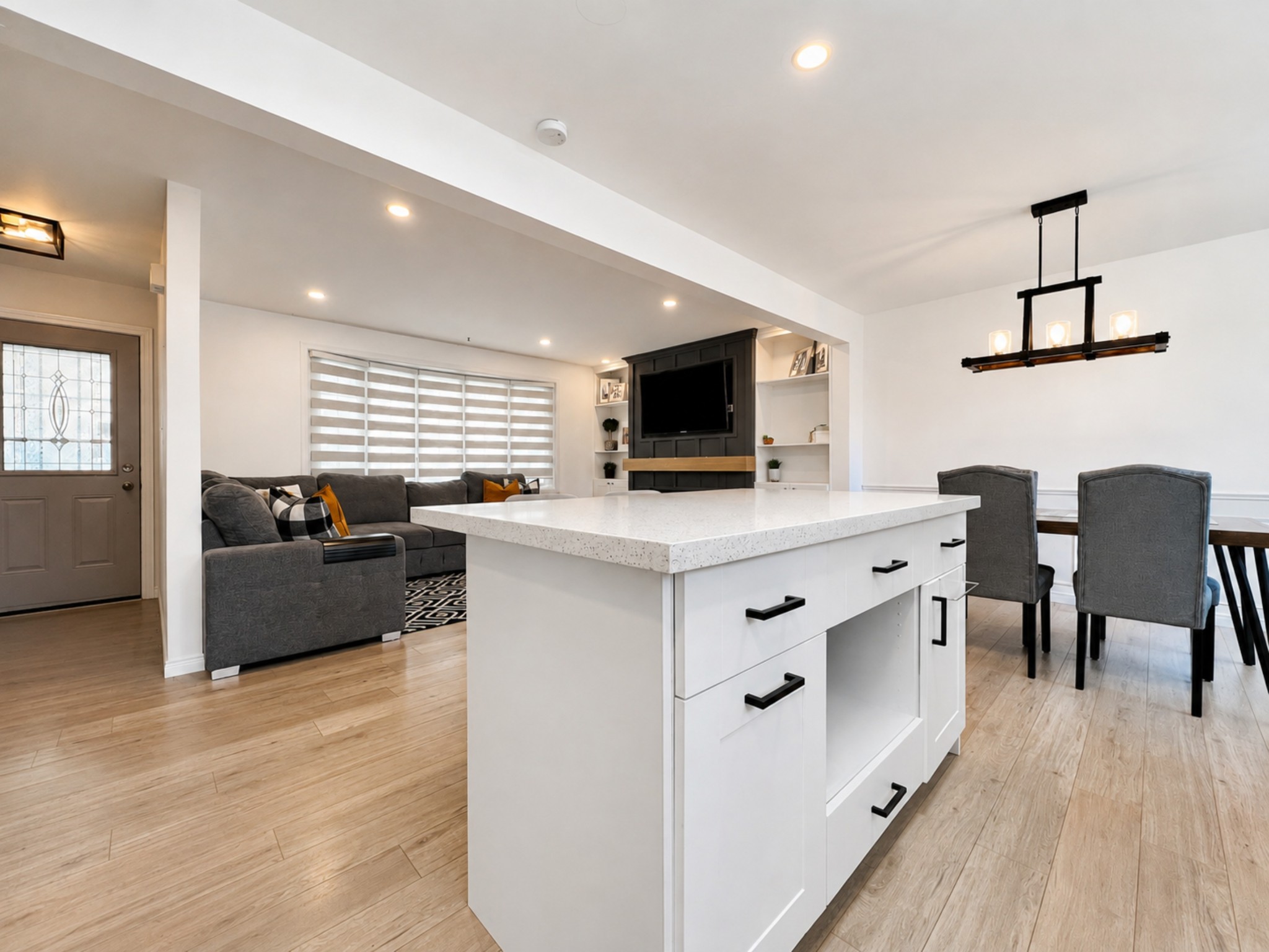 12-456-Belvedere-Avenue