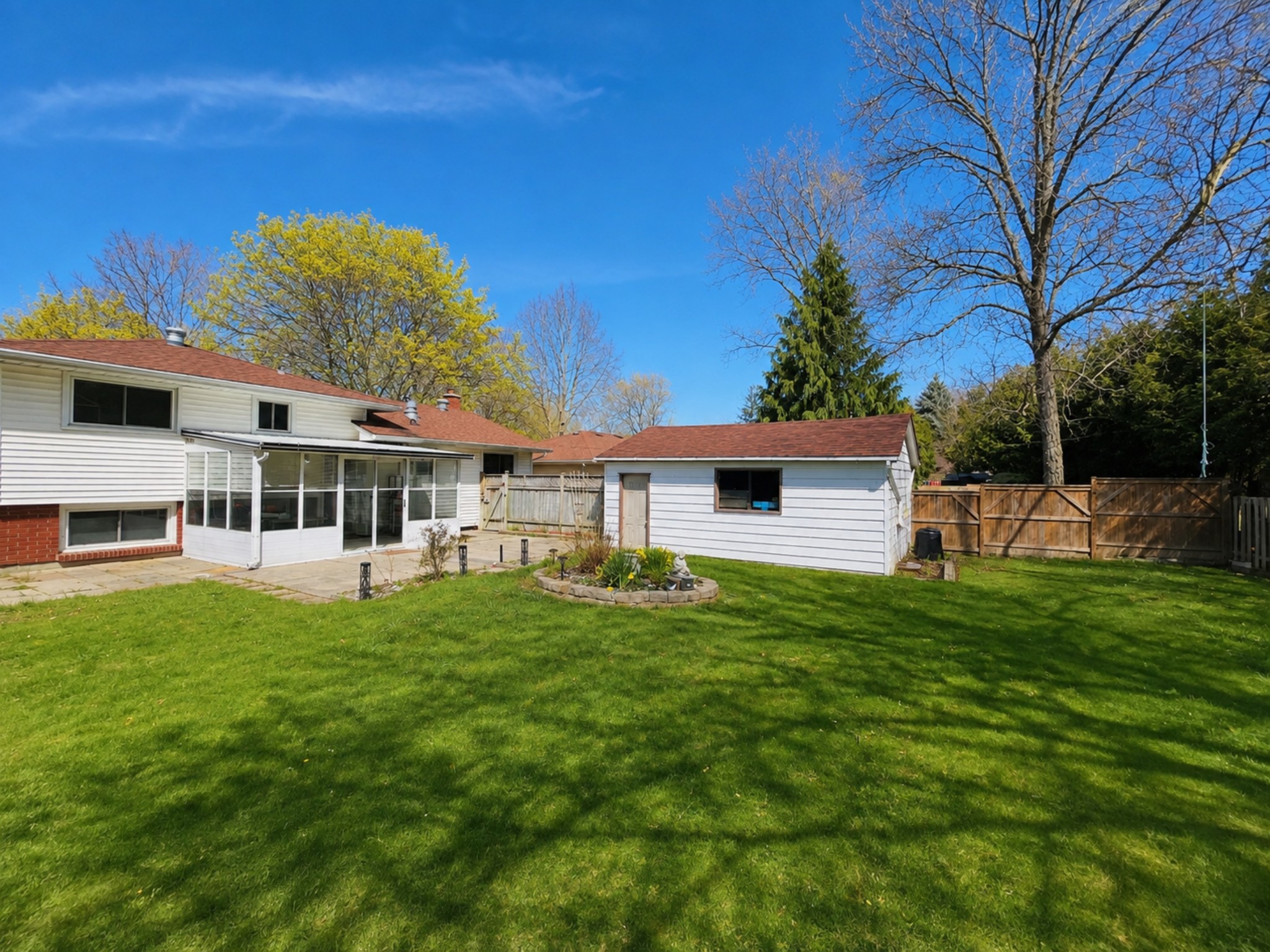 3-456-Belvedere-Avenue