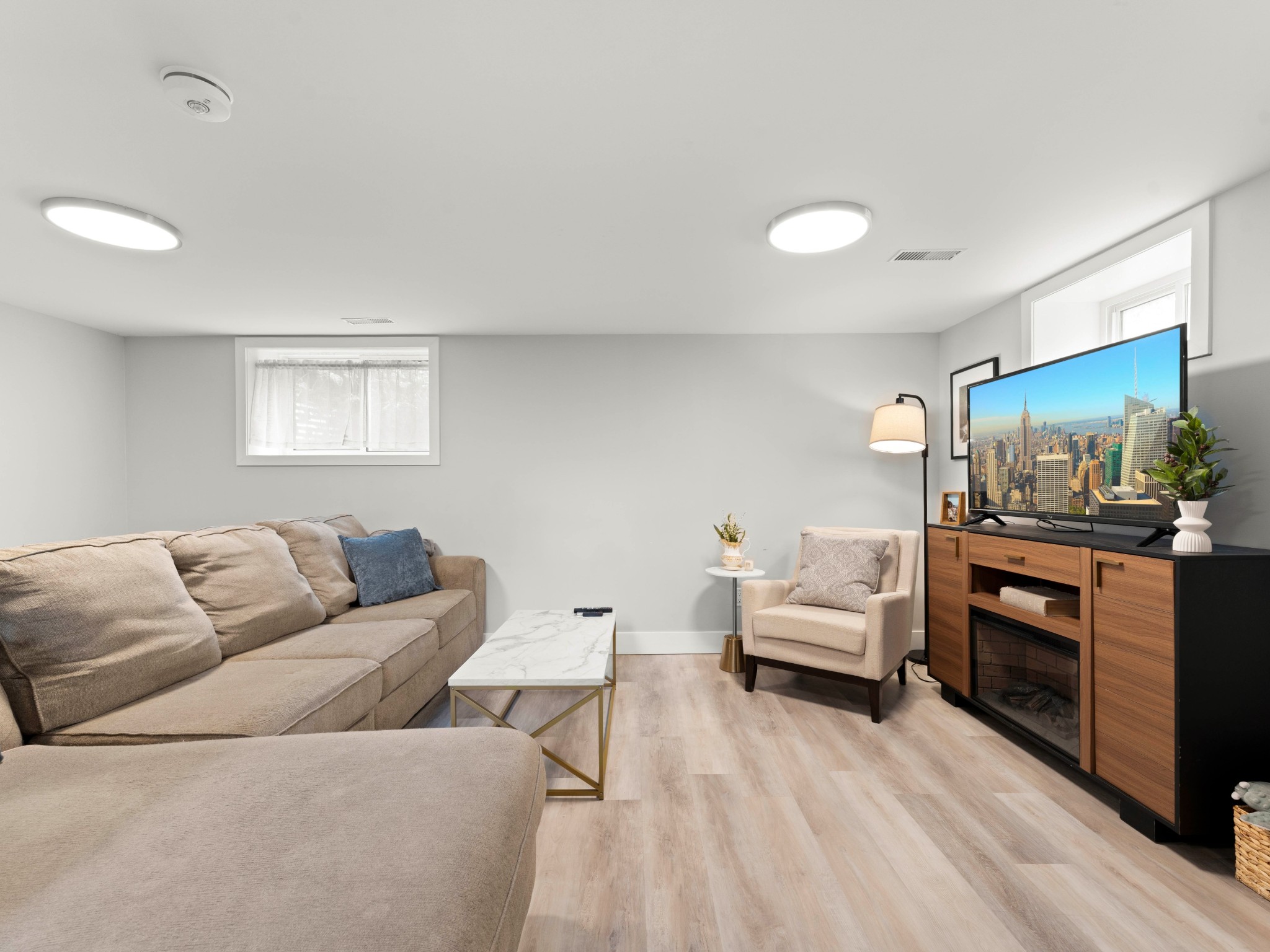 4-36-Simpson-Ave